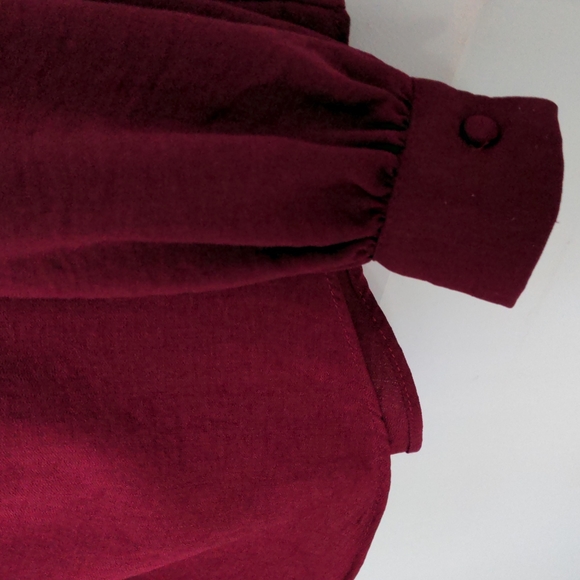 Nine West Size L Maroon Button Down Top - Picture 3 of 5